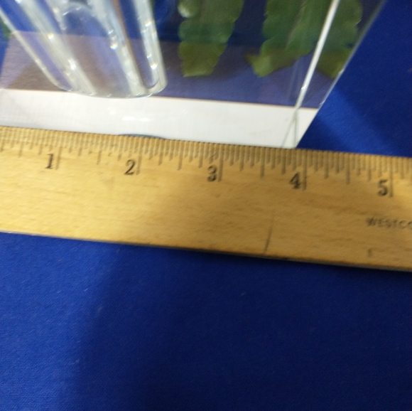 Acrylic Vase Urban Trendy 4.5" x 4" - Picture 3 of 9